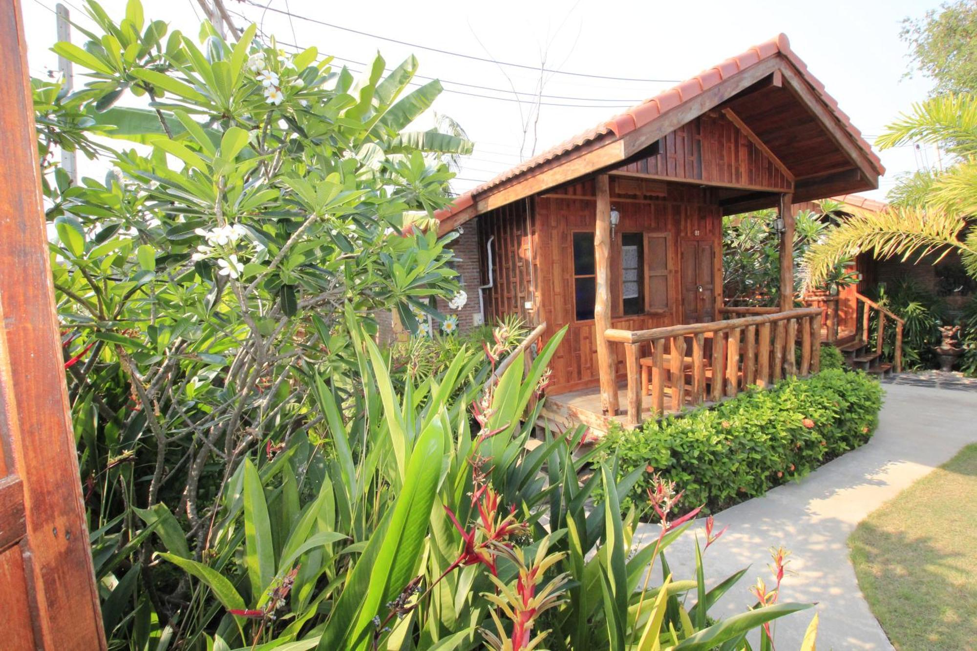 J&J Guesthouse Sukhothai Quarto foto
