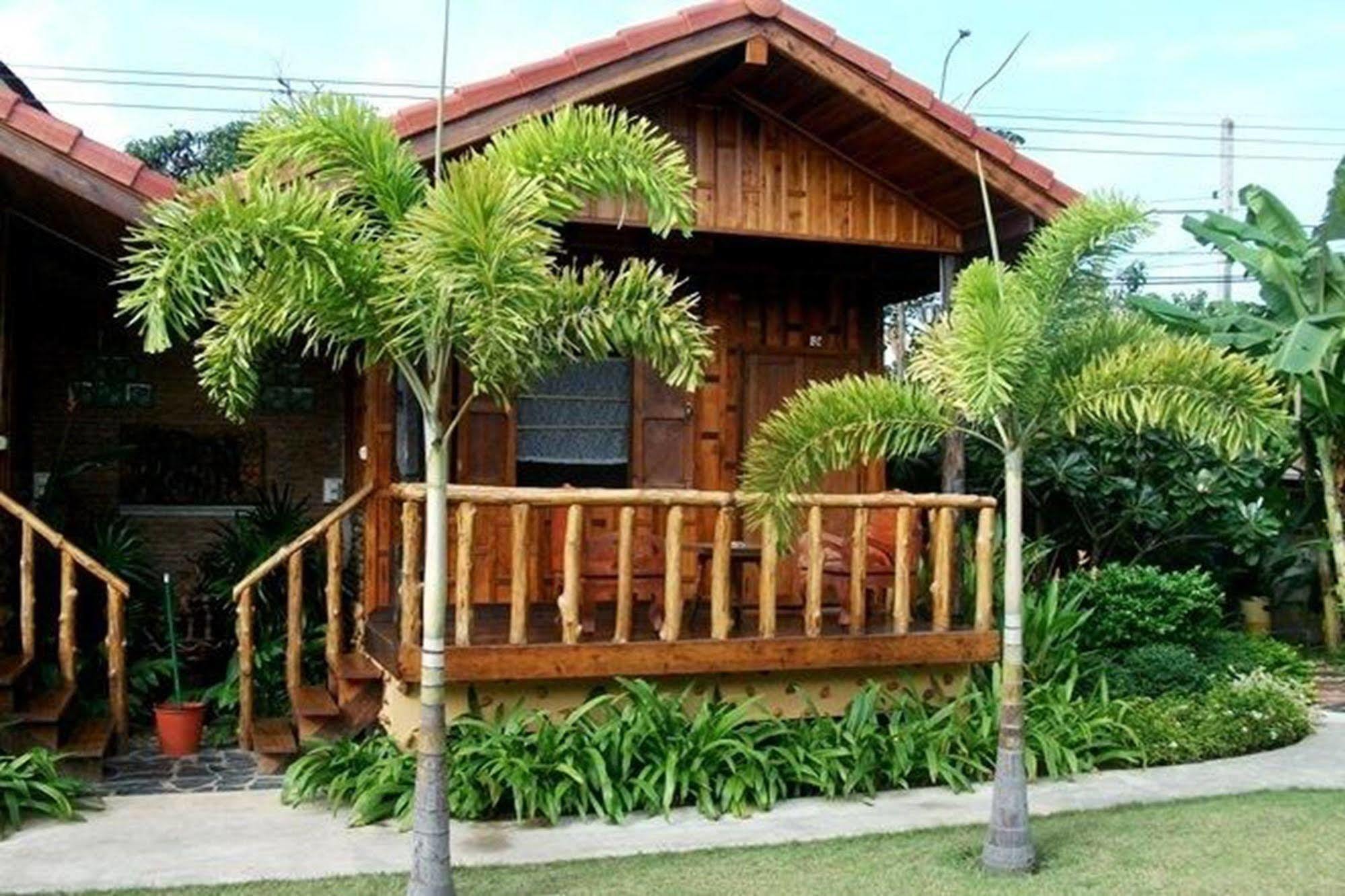 J&J Guesthouse Sukhothai Exterior foto